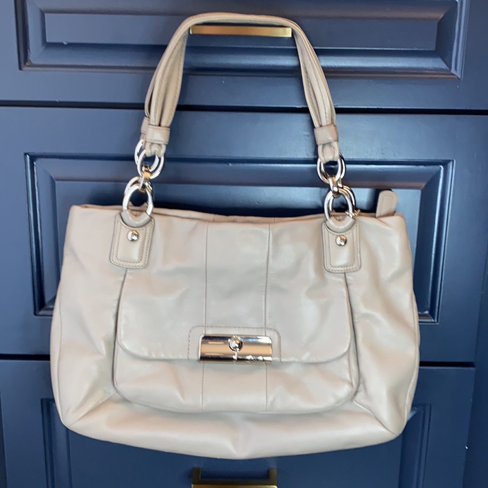 Coach Leather Shoulder Bag in Gray with Silver Hardware